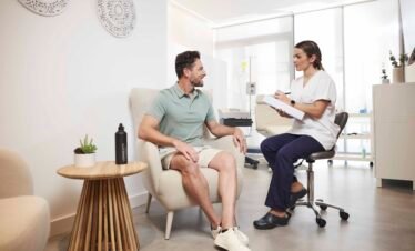 Osteopathy and physiotherapy retreat at Longevity Health & Wellness Hotel, Algarve, Portugal