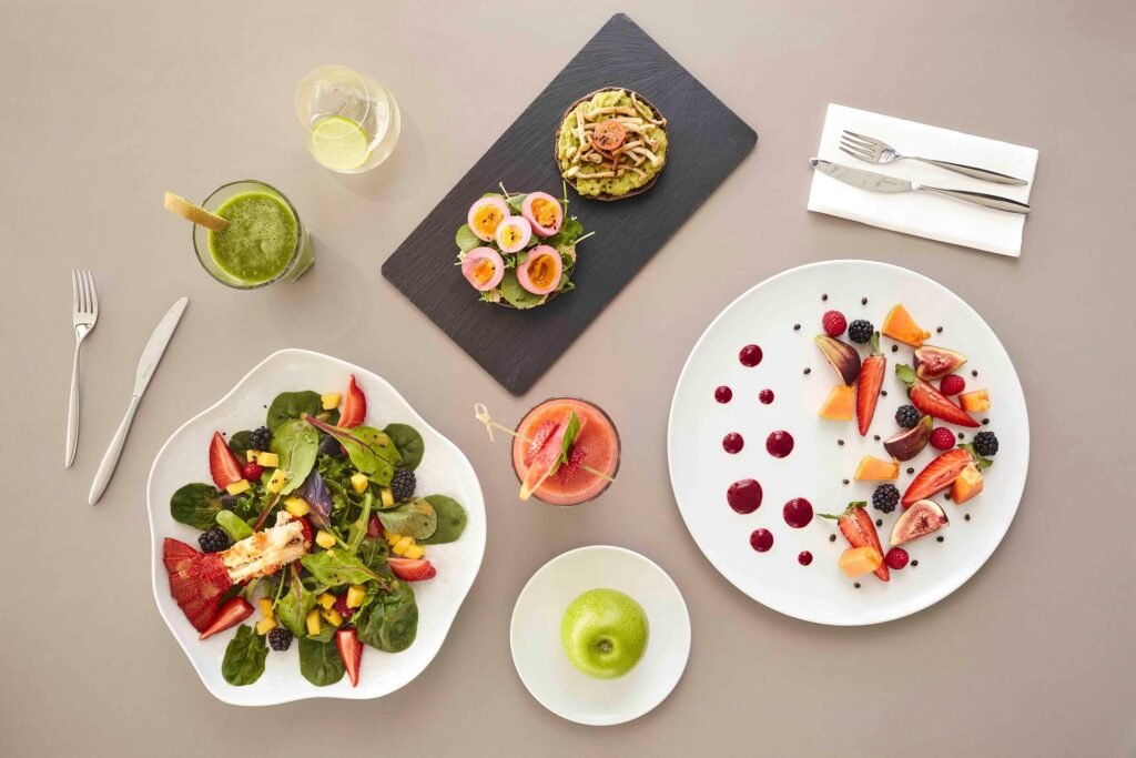 Selection of healthy gourmet dishes at Wellness Privé Portugal.